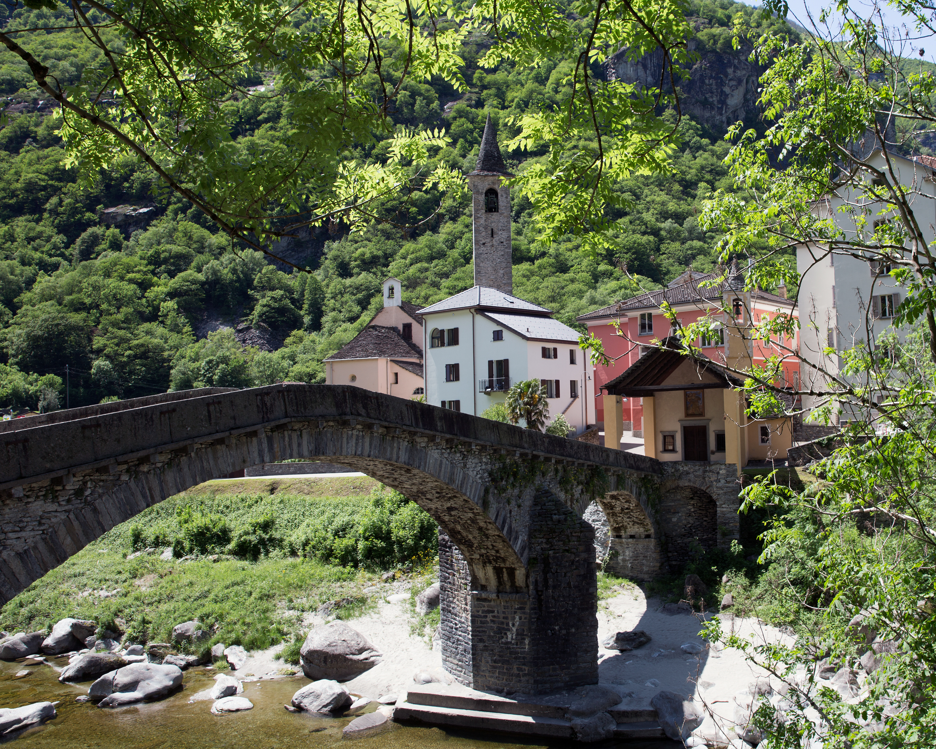 Sentiero Cristallina, Etappe 1/3